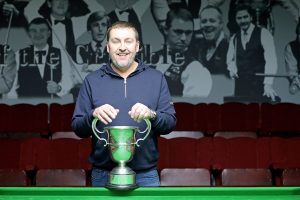 Paul Lloyd with the English Amateur Championship trophy.